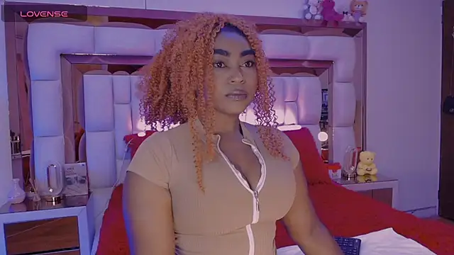 Snapshot of Aliana_Ross chatting on September 24, 2025, 8:17 am Aliana Ross online show from September 24, 2025, 8:17 am