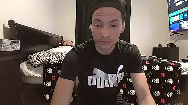 azzel19 online show from February 5, 2025, 2:19 am