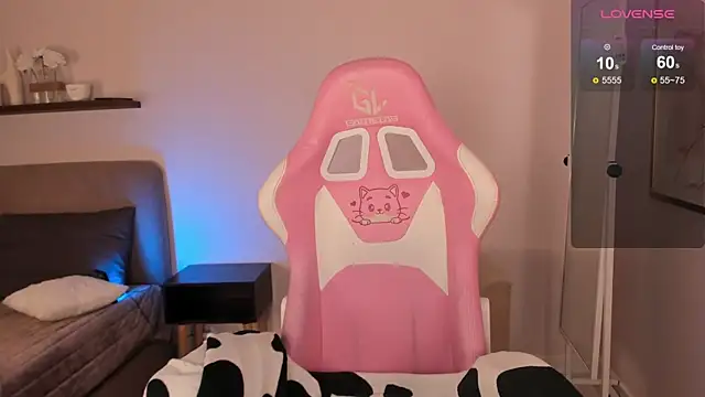 blue nymph1 online show from October 7, 2025, 10:01 am