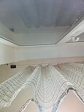 Lauren Amabel online show from February 18, 2026, 3:52 pm