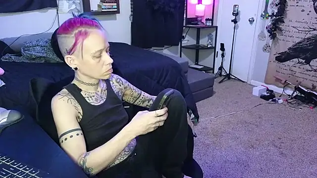 trashbrat online show from January 8, 2026, 7:10 am