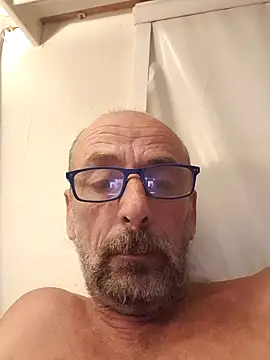 Snapshot of LuluEros chatting on September 19, 2025, 6:19 pm LuluEros online show from September 19, 2025, 6:19 pm