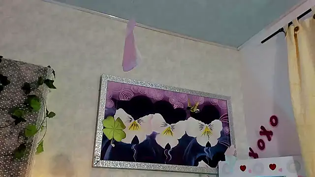 VeronicaOlson  online show from March 16, 2025, 7:48 am