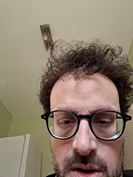 littlehairyman online show from March 7, 2025, 1:51 pm