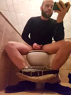 superdick3204 online show from March 16, 2025, 9:37 pm