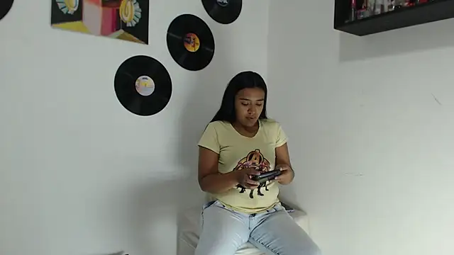 giselao online show from February 24, 2025, 11:41 pm