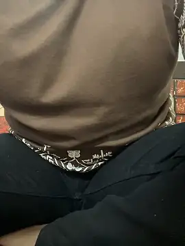 Red-Magic-25 online show from November 29, 2025, 6:49 am