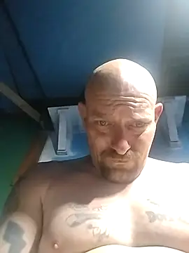 jayjay198080 online show from March 4, 2025, 3:26 pm