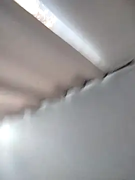 jayjay198080 online show from March 21, 2025, 2:51 pm