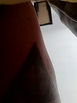 jayjay198080 online show from March 21, 2025, 10:28 pm