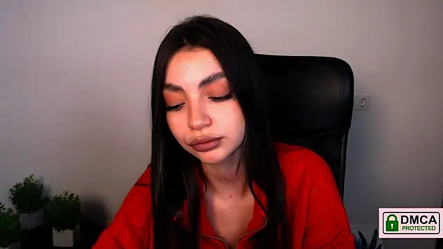 Lexi Jous online show from November 25, 2025, 1:33 pm