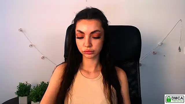 Lexi Jous online show from April 8, 2026, 12:38 pm