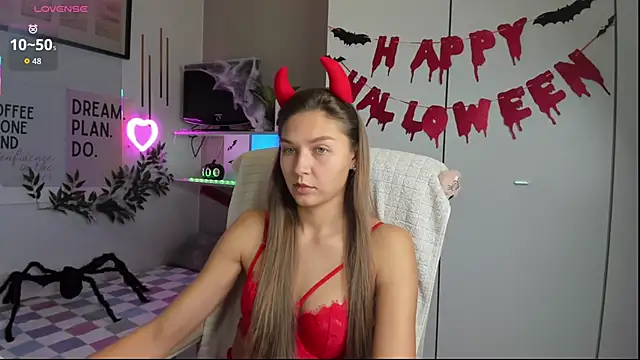 Snapshot of SofiaLolipop chatting on October 27, 2025, 2:43 pm SofiaLolipop online show from October 27, 2025, 2:43 pm