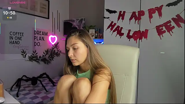 Snapshot of SofiaLolipop chatting on October 28, 2025, 2:42 pm SofiaLolipop online show from October 28, 2025, 2:42 pm