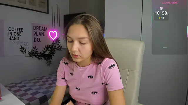 Snapshot of SofiaLolipop chatting on November 12, 2025, 11:21 am SofiaLolipop online show from November 12, 2025, 11:21 am