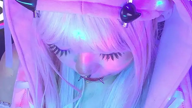 LaytonBox online show from March 31, 2026, 3:01 pm