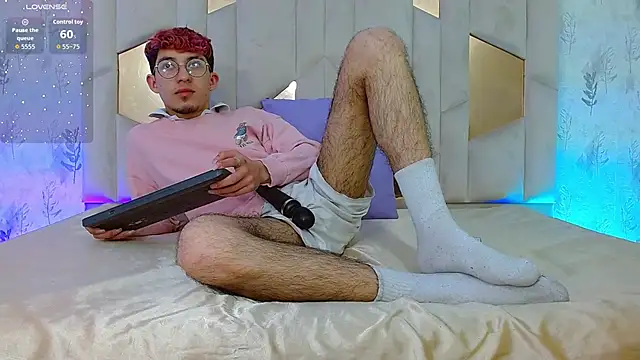 Axel tay online show from September 15, 2025, 3:28 am