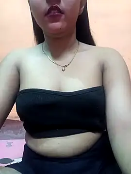 Snapshot of Eisha_20s chatting on March 18, 2025, 11:41 am Eisha 20s online show from March 18, 2025, 11:41 am