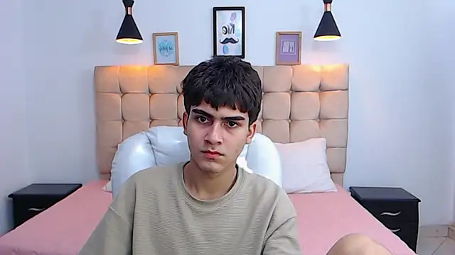 Tommy18   online show from January 17, 2025, 6:26 am