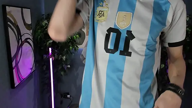 Snapshot of John_Weasley chatting on September 23, 2025, 8:06 am John Weasley online show from September 23, 2025, 8:06 am