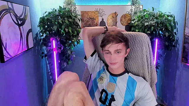 John Weasley online show from November 28, 2025, 8:11 pm