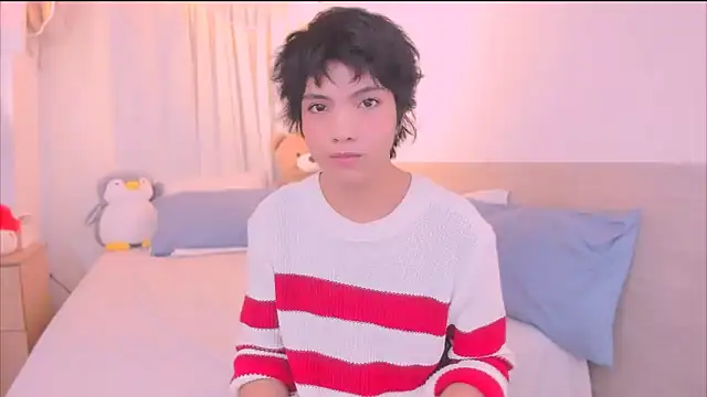 AllanYong18 online show from January 16, 2026, 8:51 am