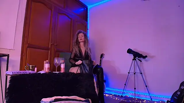 antonelawow online show from March 4, 2026, 12:05 am