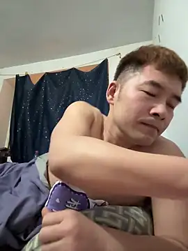 zxb757369 online show from February 11, 2025, 3:08 pm