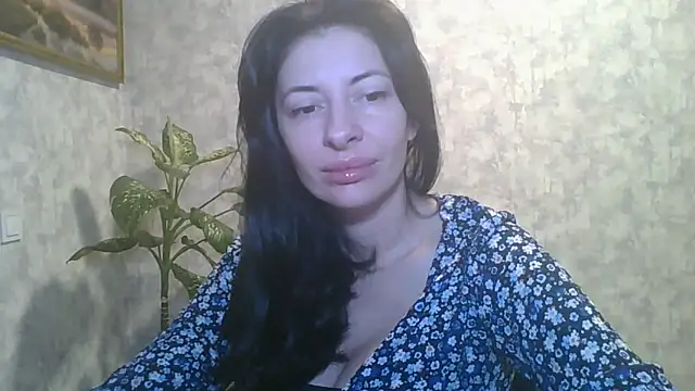 LissaBlossom online show from December 2, 2025, 3:56 am