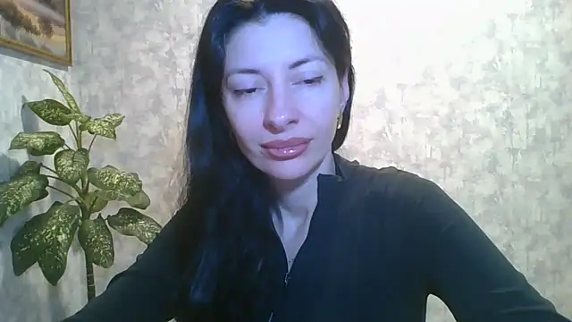 LissaBlossom online show from April 8, 2026, 2:33 am