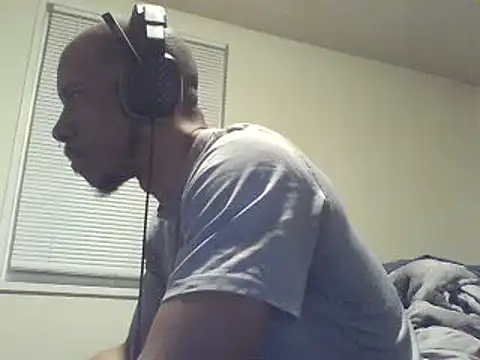 Snapshot of MrDaddyBbSnake chatting on March 7, 2025, 2:57 am MrDaddyBbSnake online show from March 7, 2025, 2:57 am