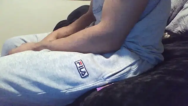 Snapshot of MrDaddyBbSnake chatting on March 12, 2025, 2:52 am MrDaddyBbSnake online show from March 12, 2025, 2:52 am
