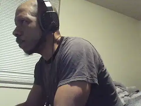 Snapshot of MrDaddyBbSnake chatting on March 15, 2025, 7:53 am MrDaddyBbSnake online show from March 15, 2025, 7:53 am