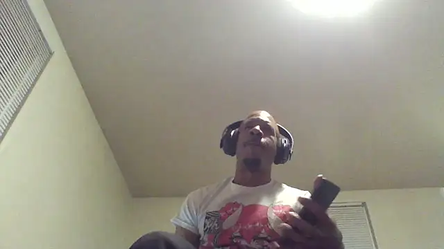 Snapshot of MrDaddyBbSnake chatting on September 15, 2025, 3:28 am MrDaddyBbSnake online show from September 15, 2025, 3:28 am