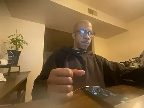 Snapshot of MrDaddyBbSnake chatting on September 17, 2025, 11:28 pm MrDaddyBbSnake online show from September 17, 2025, 11:28 pm
