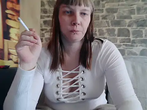 YviEngel87 online show from February 20, 2025, 11:20 am