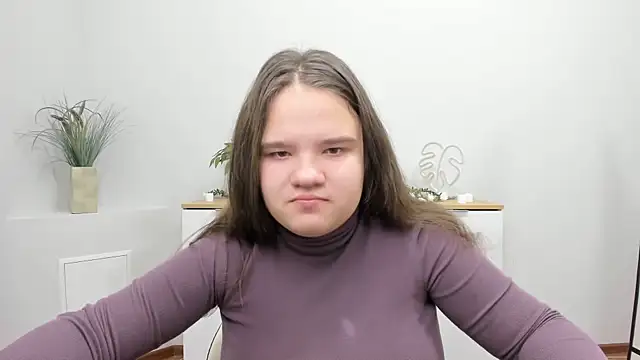 AdeleCruz online show from January 20, 2025, 1:11 pm