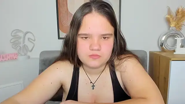 AdeleCruz online show from March 12, 2025, 1:30 pm