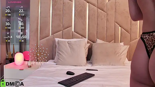 Snapshot of CassieHart chatting on January 10, 2025, 7:14 am CassieHart online show from January 10, 2025, 7:14 am