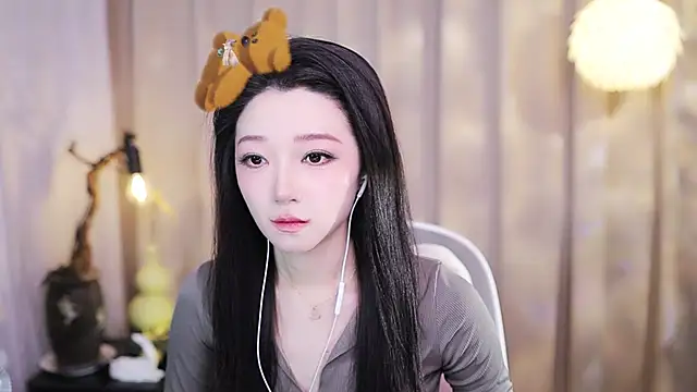 Zoe-99 online show from December 22, 2025, 1:19 pm