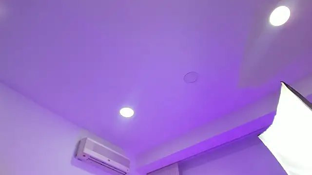 kathy bakerr online show from April 1, 2026, 1:34 pm