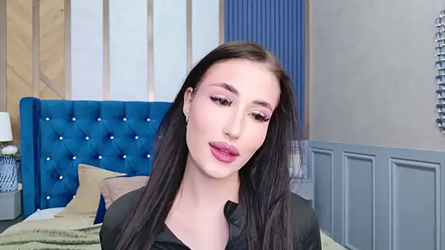 Snapshot of EmmaLawrens chatting on March 19, 2025, 8:43 pm EmmaLawrens online show from March 19, 2025, 8:43 pm