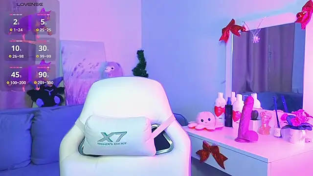 Emily  Mooree online show from January 30, 2025, 4:16 am