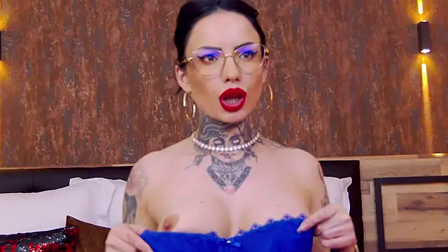 NataliaCristal online show from February 12, 2025, 1:06 pm