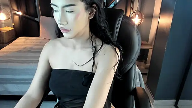 Snapshot of vaiolethsan__ chatting on January 14, 2026, 8:47 pm vaiolethsan online show from January 14, 2026, 8:47 pm