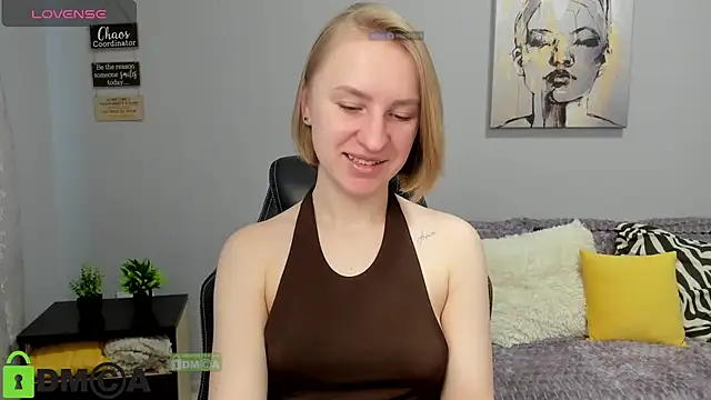 BeautyBlondy online show from April 14, 2026, 11:38 am