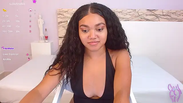 JasmineRose7 online show from February 25, 2025, 7:42 am