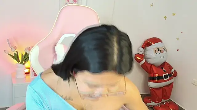 sweet dania  online show from March 5, 2026, 8:54 am