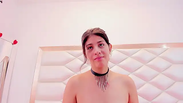 Snapshot of MiaQueen021 chatting on March 12, 2025, 3:29 pm MiaQueen021 online show from March 12, 2025, 3:29 pm