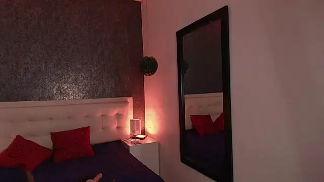 gabriela cortez online show from March 20, 2025, 7:35 pm